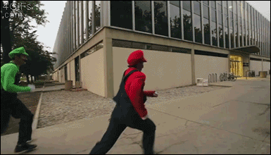 Mario-Brothers-parkour-IRL.gif
