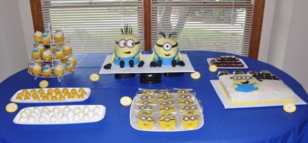 minion-dessert-table-a.jpg