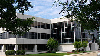 320px-LECOM_Erie_campus.jpg