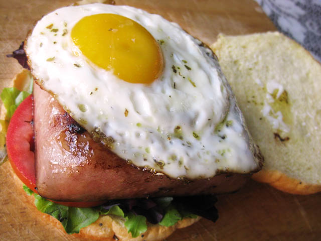 01-Spam-Burger-with-Egg.jpg