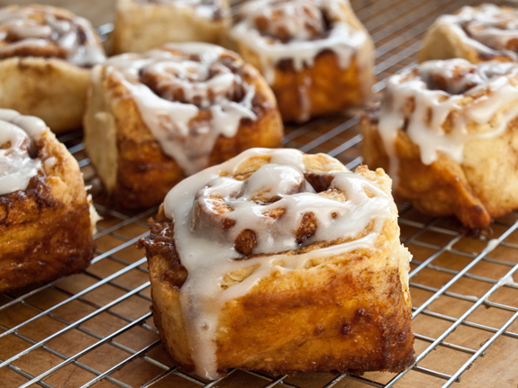 cinnamon-rolls-finished.jpg