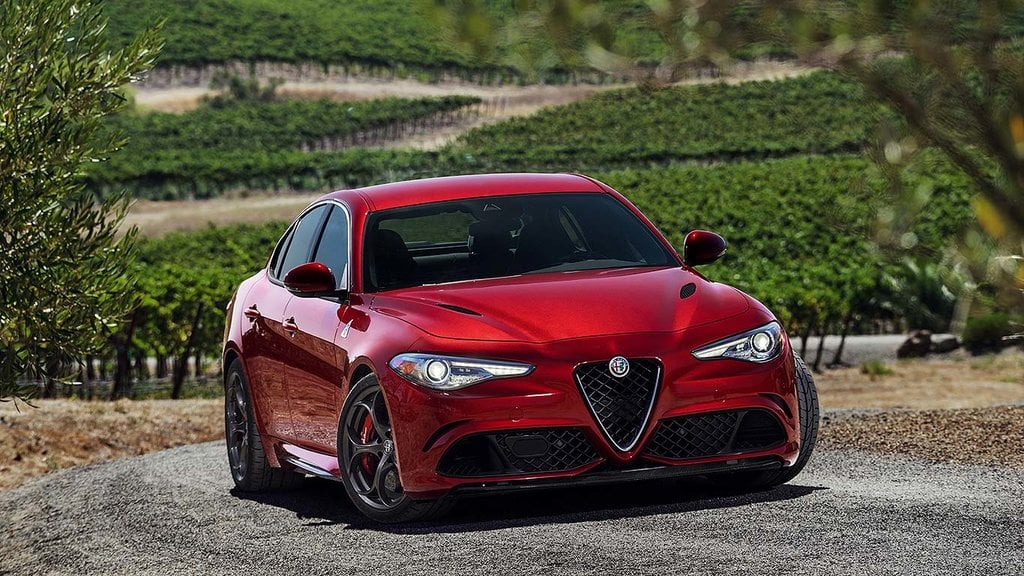 46_Alfa_Romeo_Giulia_Quadrifoglio.jpg