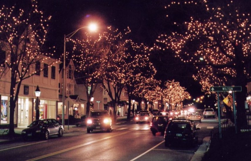 main street holiday lights.jpg