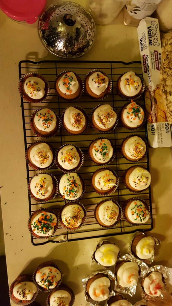 pumpkin cupcakes.jpg