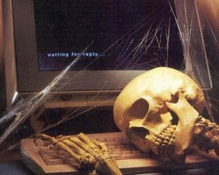 skeletoncomputer.jpg