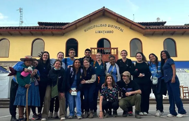 TouroCOM Peru volunteer team.