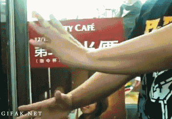 H9Cyb.gif