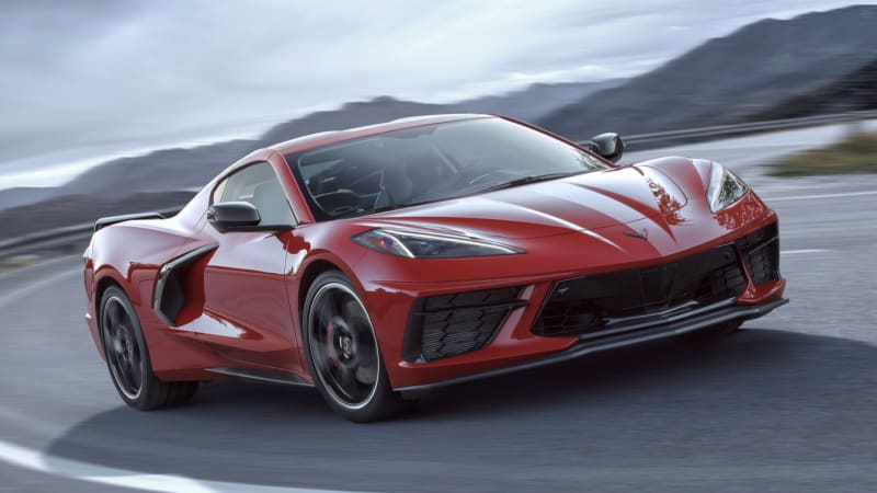 2020-chevrolet-corvette-c8-03.jpg