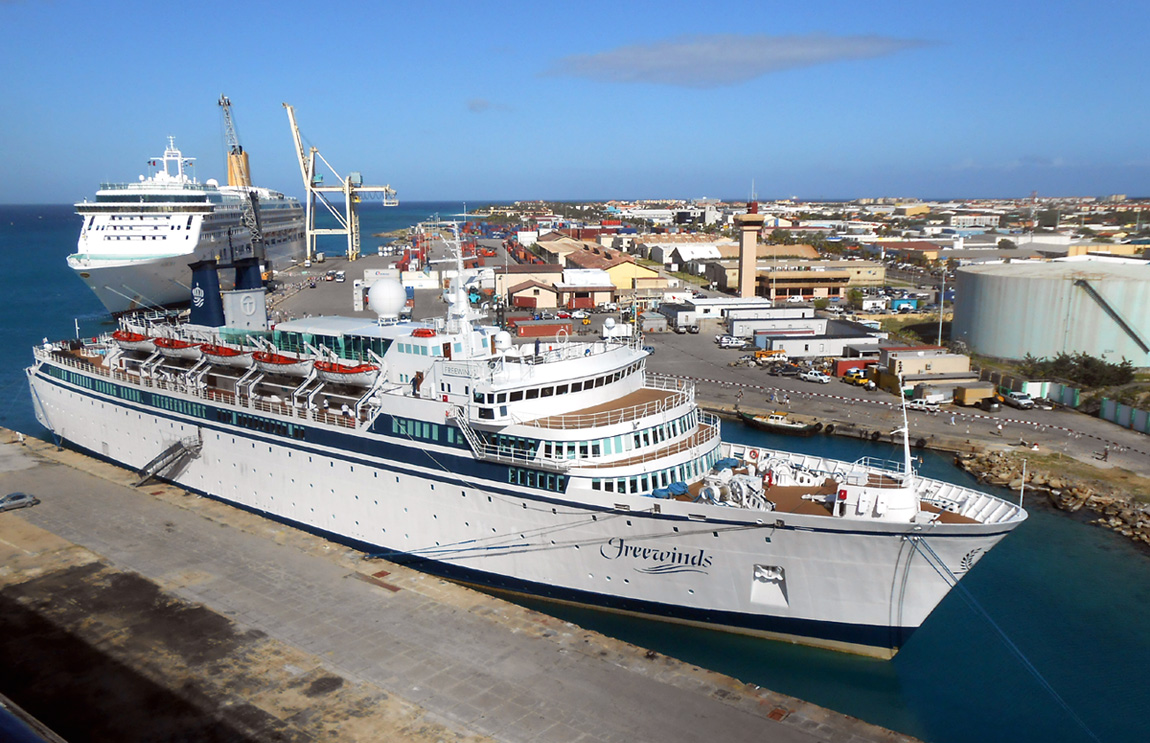 Aruba_-_Freewinds.jpg