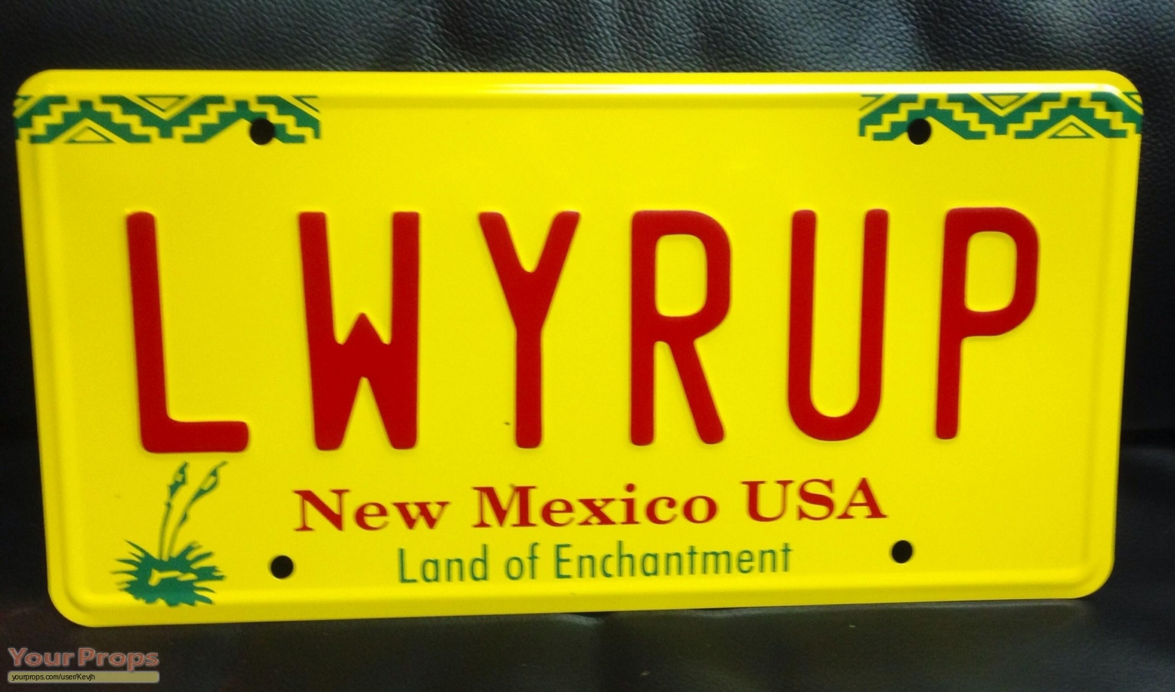 Breaking-Bad-Replica-lawyer-up-license-plate-1.jpg